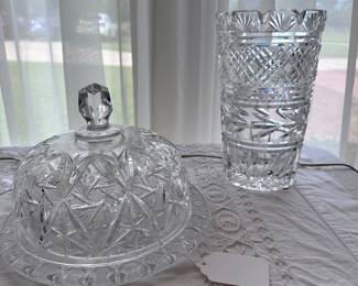 Cut Class Cheese Dome & Vase