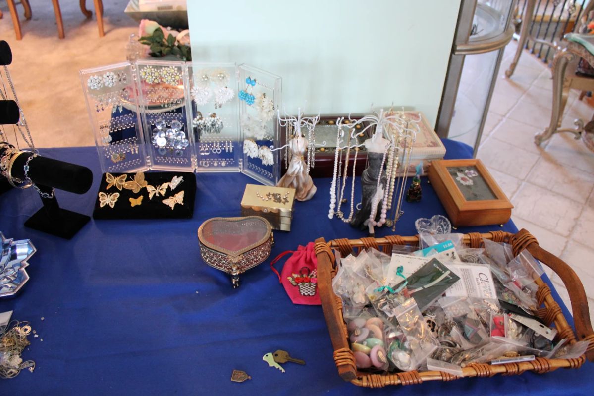 Easy PZ Basehor Estate Sale starts on 10/11/2024