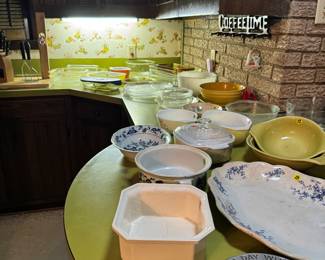 Pyrex, CorningWare, Serving ware
