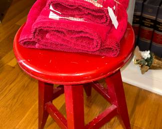 Love This Little Red Stool!