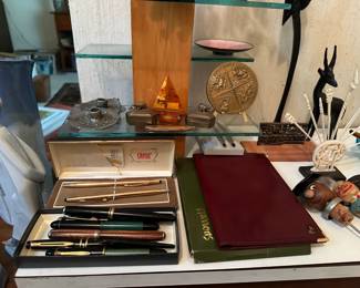 Fountain & Cross Pens, Harrods Bill Fold