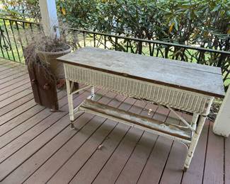 Wicker Table