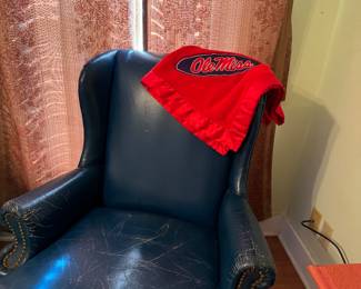Ole Miss baby blanket-new