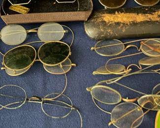 Antique spectacles