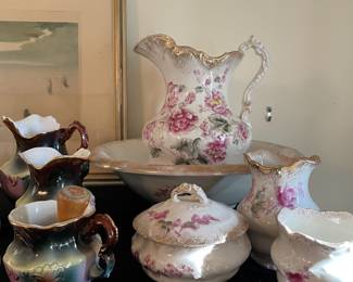 Wash bowl & pitcher set w/soap dish, shaving mug, toothbrush holder