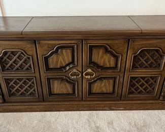 Vintage Magnavox stereo console with radio,  record player & 8 track player