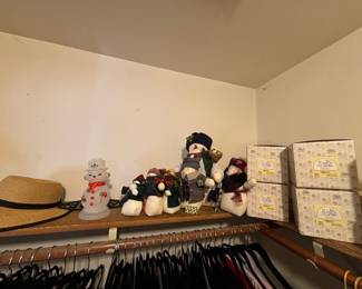 Holiday Decor, Precious Moments