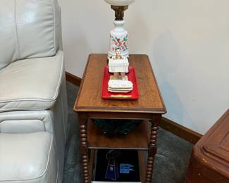Spindle Leg Antique Table, Lamp