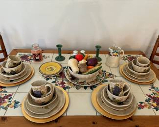 Tiled Table Top w/Grape Dishes