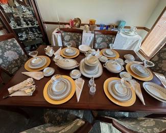 Cherry Table w/China/Crystal