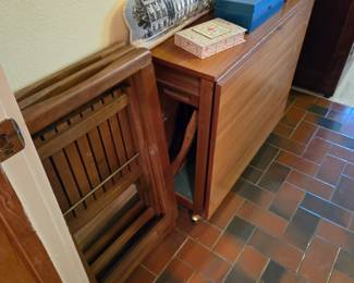 Drop Leaf Table with hidden chairs