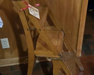 Antique Oak Library Ladder Chair - converts to library steps