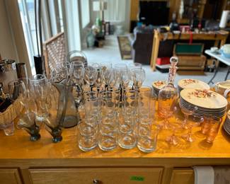 Various wine glasses and sets 