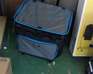 Igloo Rolling Cooler