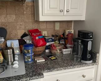Kitchen coffee/tea misc