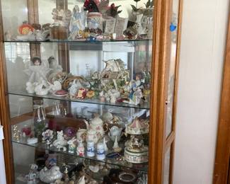 Hundreds of small collectibles. 