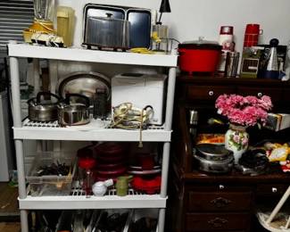 Toasters, blenders, bakeware. 