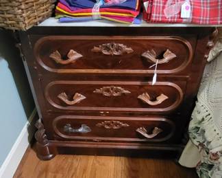 3 drawer chest 