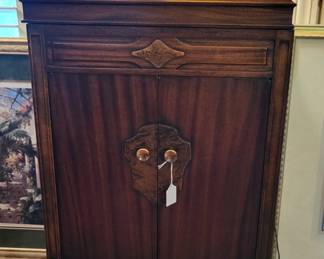 Victrola style cabinet 