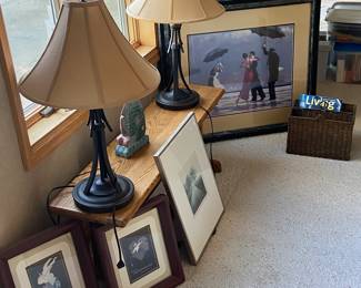 Oak bench, lamps, nice assortment of pictures