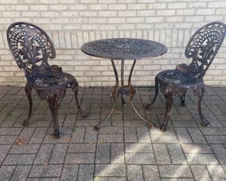 Very nice small table and chairs