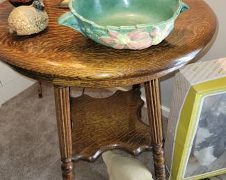 Antique round table
