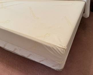 King Tempurpedic mattress and box springs