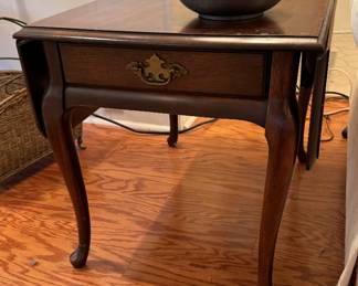Brandt Pembroke style end table