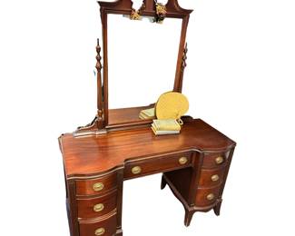 7 Drawer Vanity Dresser & Mirror 