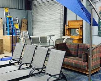 Patio Loungers and Umbrella Orlando Estate Auction