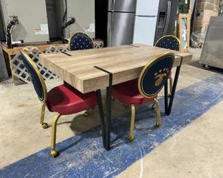 Table and Chairs Orlando