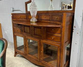 Buffet Bar Orlando Estate Auction