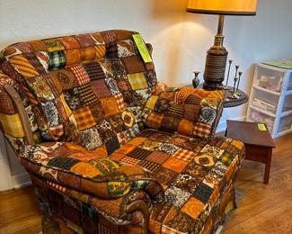 Hello 70’s!! In fantastic condition!