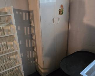 Metal storage cabinet