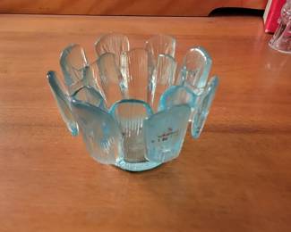 VINTAGE VIKING GLASS ICE FINNISH VOTIVE CROWN SPRING BLUE