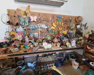Lots of beautiful outdoor garden decorations!