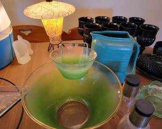 VINTAGE GLASS  BLENDO LIME GREEN FROSTED CHIP & DIP  BOWL SET WITH BRACKET