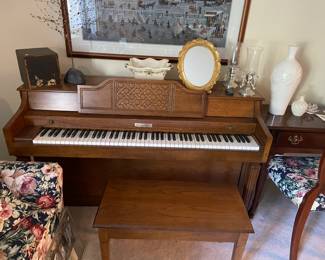 Baldwin piano