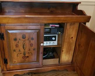 Magnavox Media Cabinet And Components