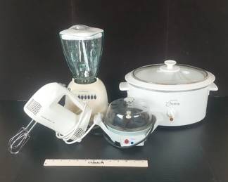Kitchen Appliances Collection. Handmixer, Glass Blender, Egg Cooker, CrockPot