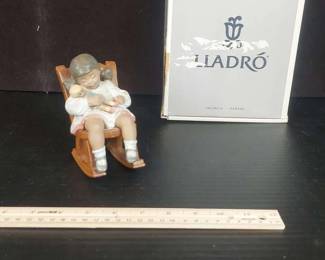 LLADRO Naptime