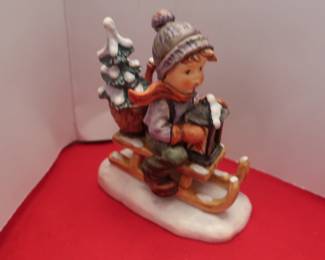 Hummel  boy  on  sled