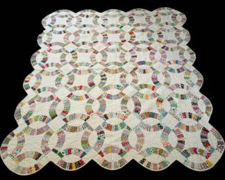 Classic Wedding Ring Quilt (approximately 76”x68”) 