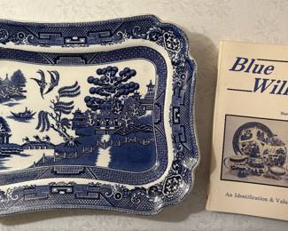Ye Olde Blue Willow Staffordshire, England 12”x9” Platter 
