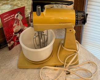 Sunbeam MixMaster Golden Harvest 