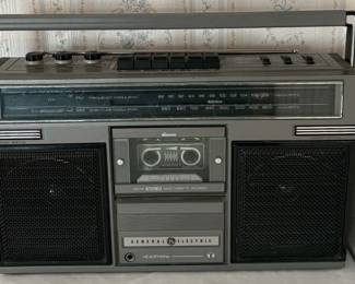 GE Boombox 