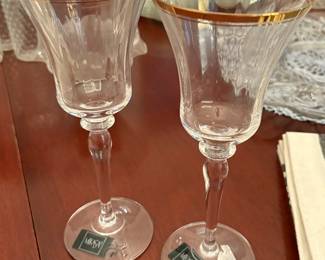 Two Mikasa JAMESTOWN Crystal 8 oz Wine/Water Goblets • Gold Trim Blown Glass 9.25"T
