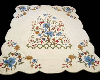 Strawberry Quilt (approximately 90”x76”) Hand-Stitched Appliqué / Scalloped Edge 