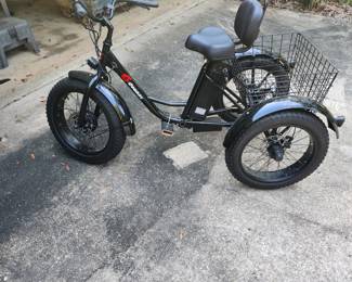 New Electric trike never fully assembled 