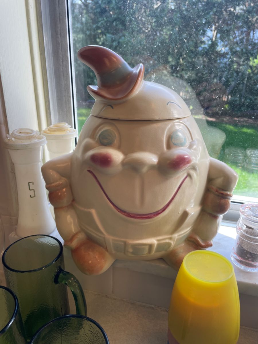 Vintage Brush McCoy Humpty Dumpty Pottery Cookie Jar
